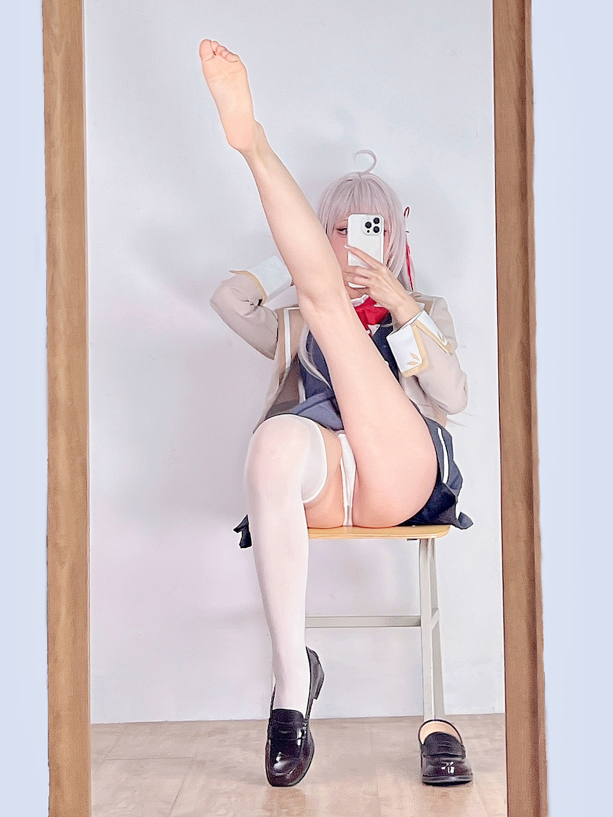 水淼Aqua - NO.206 邻桌艾莉 [20P]-XikXak